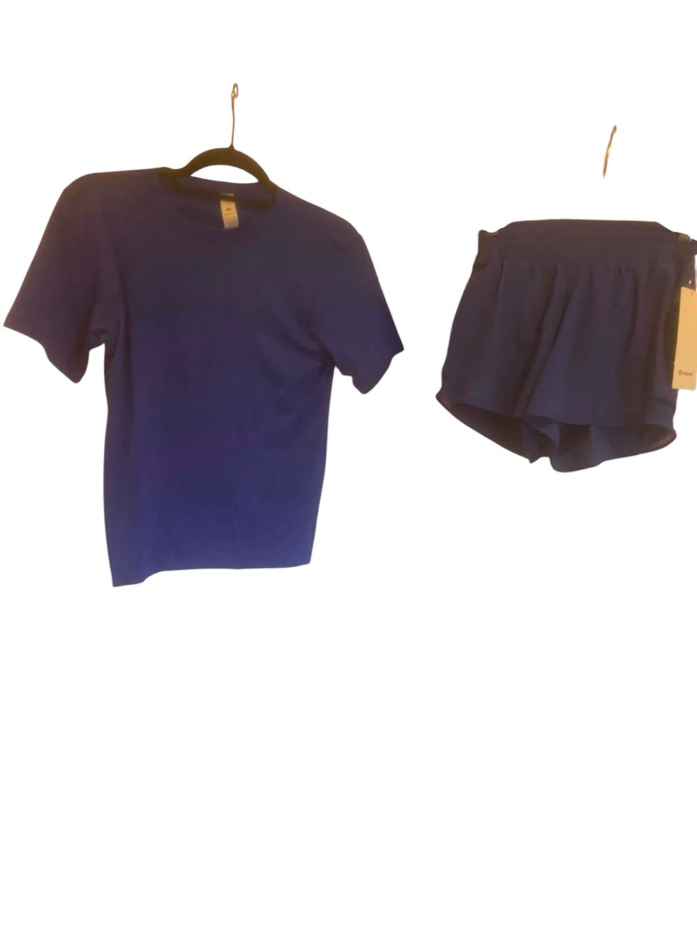 NWT Lululemon Swiftly Relaxed Short Sleeve size 0/Hotty Hot Shorts Size 2 BEACH